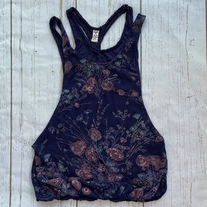 Free people women’s layered stretch mesh knit floral racer back tank size medium